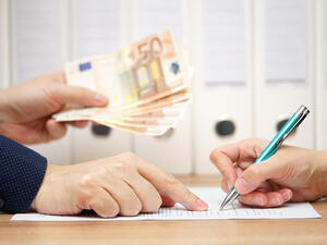 UAE: Police Arrest COVID-19 Fake Recruitment Scammers in Dubai