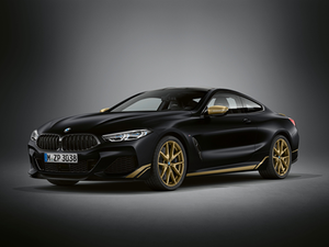 ديناميكية وفخامة في نسخة BMW 8 Series Golden Thunder Edition