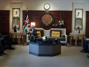 الملك عبدالله الثاني يلتقي وزير الدفاع الإسرائيلي في عمان