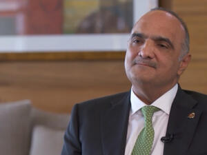 وزراء الحكومة الأردنية يضعون استقالاتهم أمام رئيسها قبيل تعديل مرتقب