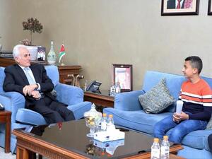 تكريم طالب اردني بالصف السادس لاكتشافه خطأ علميا في مادة العلوم