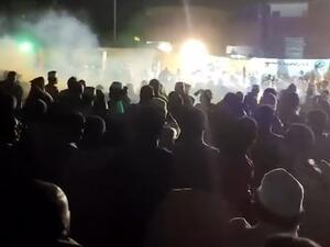 هجوم بالغاز والاسلحة البيضاء على تجمع مناهض لـ"الانقلاب" في الخرطوم 