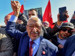 السلطات التونسية تمنع الاجتماعات بمقرات حزب النهضة