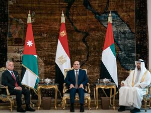 الملك عبدالله الثاني والسيسي وبن زايد يؤكدون ضرورة وقف إسرائيل إجراءات تقويض فرص السلام