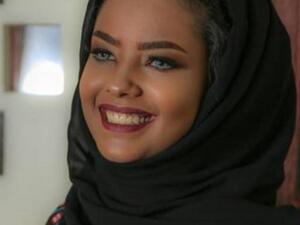 العارضة انتصار الحمادي