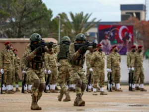 تركيا تمدد مهام قواتها في ليبيا