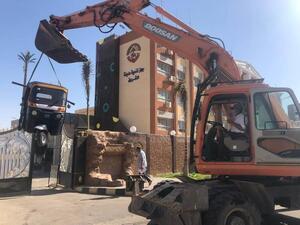 هذا مصير أي "توك توك" يقترب من مدينة الشروق المصرية