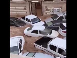قتيلان جراء أمطار أغرقت الشوارع وجرفت السيارات في السعودية