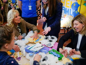 زوجة بايدن تقوم بزيارة مفاجئة الى اوكرانيا