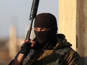 "داعش" يقطع رأس "ساحر" شرقي سوريا