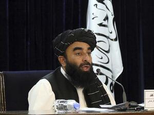 وكيل وزارة الإعلام في حكومة تصريف الأعمال الأفغانية ذبيح الله مجاهد