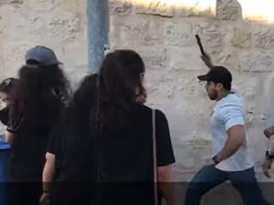 "زعران" يعتدون على مشاركين بمسيرة ثقافية في رام الله