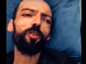 الأسير خليل عواودة ينتزع قرار الافراج عنه ويعلق إضرابه عن الطعام