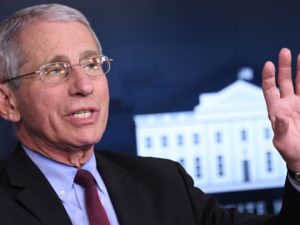 كبير مستشاري الرئيس الاميركي الطبيين أنتوني فاوتشي