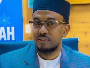 إمام مسجد أبو هريرة الشيخ محمد حسن آدم