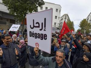 المئات يتظاهرون في تونس قبل أسبوع من انتخابات "فصلت على مقاس سعيّد"