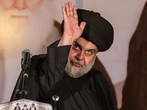 مقتدى الصدر يدعو الى حل البرلمان واجراء انتخابات مبكرة