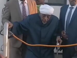 الميرغني يعود للسودان بعد 10 سنوات أمضاها في مصر