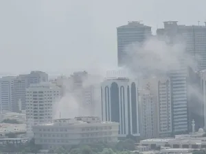 الحوثيون يعلنون استهداف مطاري أبو ظبي ودبي بالصواريخ والمسيّرات