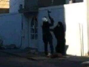 تمزيق ملابس فتاة ومحاولة اغتصابها في شارع عام يمدينة تعز