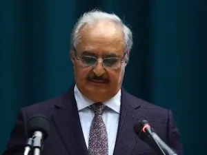 حفتر يتحدث عن فرصة أخيرة لاجراء انتخابات في ليبيا