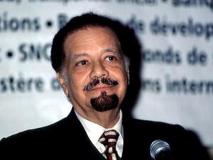 وزير البترول السعودي الأسبق أحمد زكي يماني