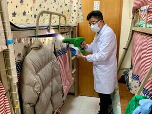 علماء يطورون طبقة مضادة للفيروسات تحمي الأسطح 90 يوما