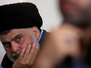 مقتدى الصدر يطالب الحكومة العراقية بإيجاد بديل للغاز الإيراني