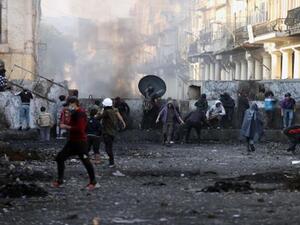 مواجهات بين المتظاهرين وقوات الامن وسط بغداد