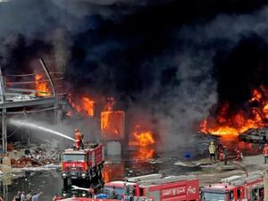 إخماد حريق مرفأ بيروت والنيران أتت على مساعدات إنسانية