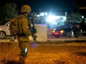 شهيد وجريحان برصاص القوات الاسرائيلية قرب الخليل