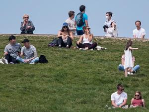 حذر في إنكلترا مع أول عطلة نهاية أسبوع بعد تخفيف القيود