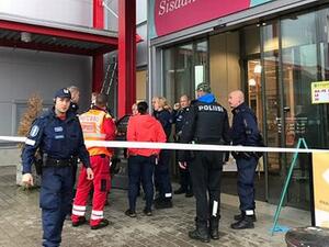 قتيل و10 جرحى في هجوم بالسيف في معهد بفنلندا