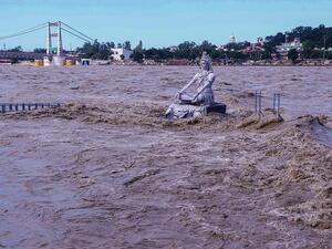 فيضانات عارمة تخلف عشرات القتلى في الهند ونيبال