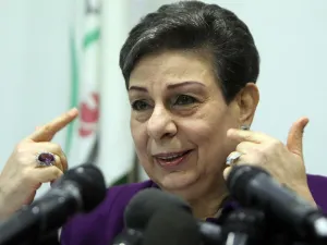 السياسية والمفاوضة الفلسطينية المخضرمة حنان عشراوي