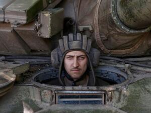 روسيا تفتح ممرا لإجلاء المدنيين من مصنع آزوت 