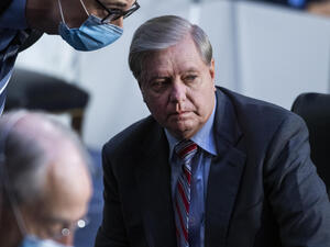 ليندسي غراهام حليف ترامب مهدد بفقدان مقعده في مجلس الشيوخ