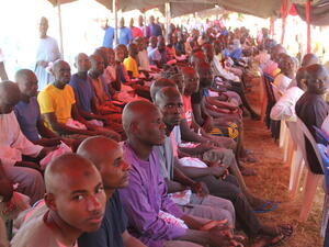 نيجيريا تفرج عن مئات يشتبه بأنهم من "بوكو حرام"