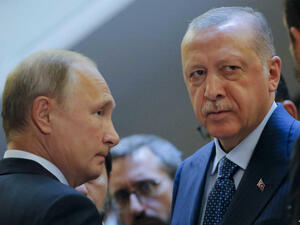 إردوغان وبوتين يبحثان وقف النار في إدلب والمعارضة تقصف سراقب