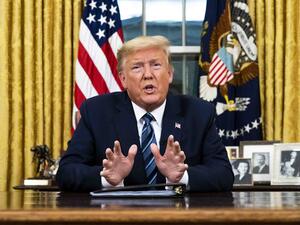 ترامب مصر على إعادة تحريك الاقتصاد رغم وصول كورونا للبيت الأبيض