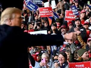 تحذيرات من تدهور الوضع الصحي في أميركا غداة لقاء انتخابي لترامب