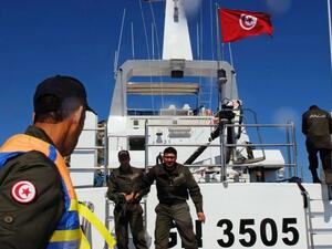 إنقاذ 37 مهاجرا جزائريا قبالة السواحل التونسية