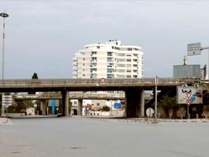 شوارع تونس يلفها الصمت بعد حظر التجول بسبب كورونا