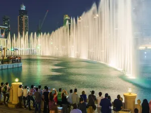 يتم استخدام البيانات العامة لتحديد أعداد الزوار الدوليين الذين يمضون ليلة واحدة على الأقل وحجم إنفاقهم في كل واحدة من المدن الـ 200 المقصودة