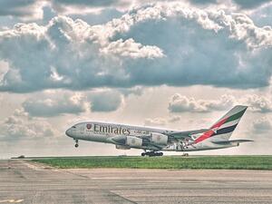 The average flight time (40 minutes) between Dubai and Muscat is only five minutes more than the time taken to clean an @Airbus A380 by a team of 42 people,