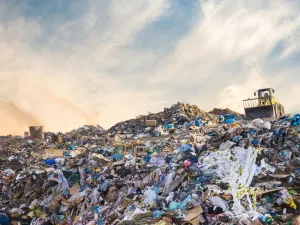 يتجاوز معدل إنتاج الفرد من النفايات ما يزيد علة 2 كيلو جرام يوميا