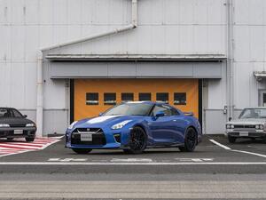 Nissan GT-R