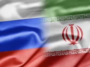 روسيا: إيران تطلب قرض بملياري دولار لبناء محطات للطاقة وسكك حديدية