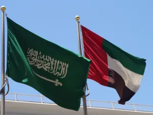 انطلقت في الرياض أعمال المؤتمر الأول المشترك بين مسؤولي البنوك في المملكة العربية السعودية ودولة الإمارات العربية المتحدة