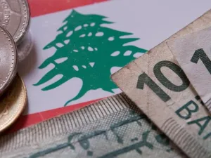 تقلّصت ودائع الزبائن المحررة بالليرة اللبنانيّة بنسبة 3.94 في المائة خلال الأشهُر السبعة الأولى من هذا العام